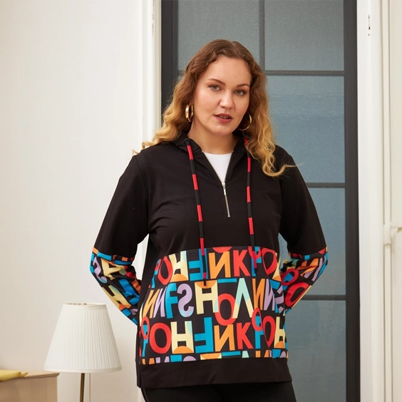 Geniş kesim bayan sweatshirt - Grafik Desenli Siyah Sweatshirt